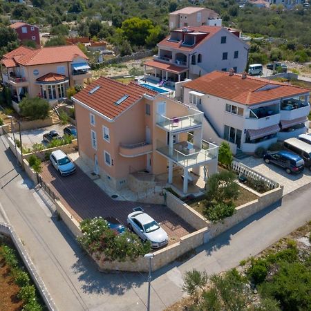 Villa Tea Ražanj Eksteriør bilde