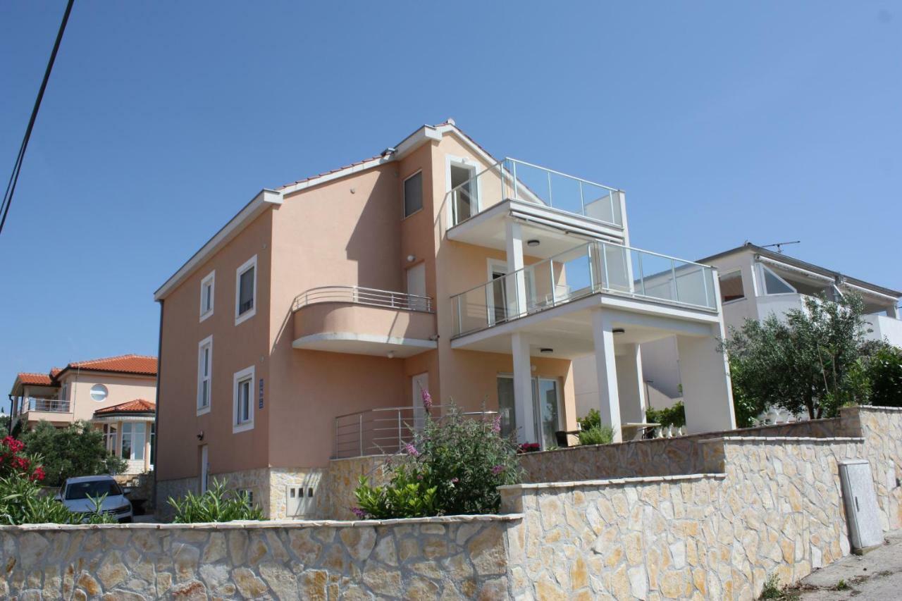 Villa Tea Ražanj Eksteriør bilde